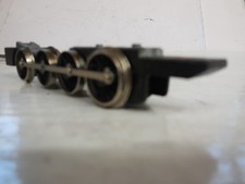 HORNBY DUBLO 2-8-0 ROLLING CHASSIS AND CON RODS 3 RAIL. LOT 39. FOR SPARES