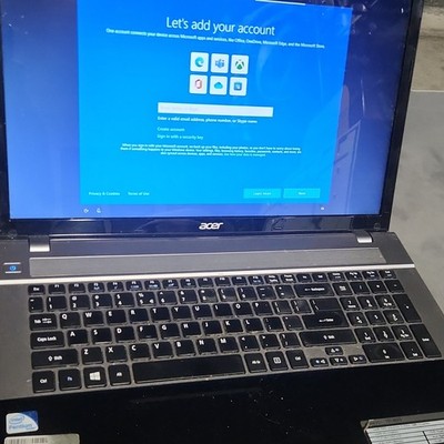 Acer Aspire V3-731-4473 17.3'' Intel Pentium B960 2.20GHz 6GB 500GB HDD Win 8
