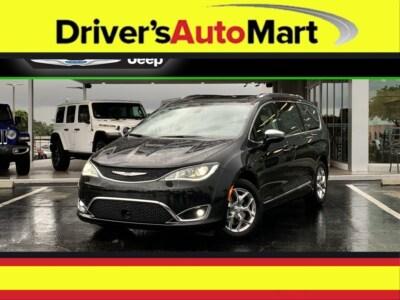 2020 Chrysler Pacifica Limited 2020 Chrysler Pacifica Limited 16 Miles Brilliant Black Crystal Pearlcoat 4D Pas