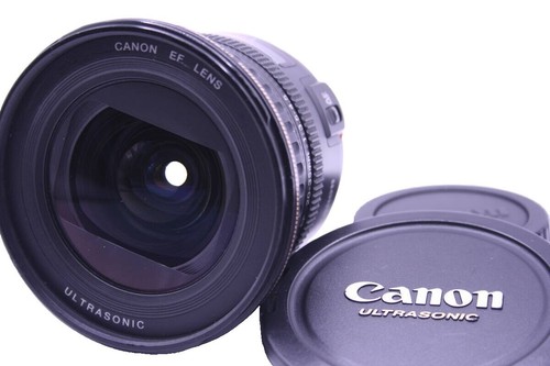 Canon EF 20mm F2.8 USM AF Ultra Wide Angle Prime Lens Excellent