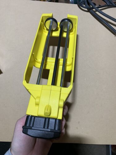 Epoxy Dispensing Tool For 22 Oz. Epoxy Cartridge - Picture 3 of 5