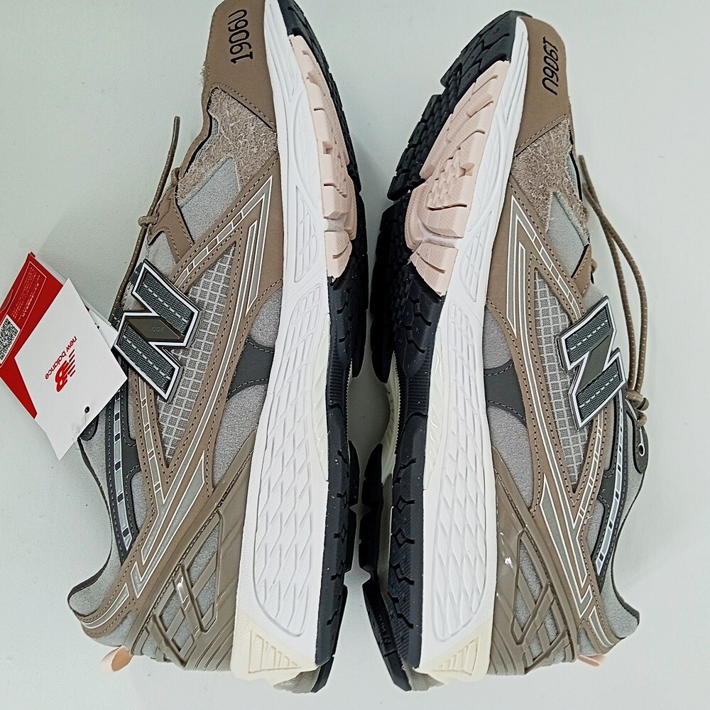 New Balance 1906U×N.HOOLYWOOD × INVINCIBLE / New Balance New Balance 1906U×N.HOOLYWOOD × INVINCIBLE / New Balance
