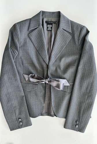 Laundry by Shelly Segal Gray 2 Piece Mismatch Suit (BlazerSize12 & Skirt Size14) - 第 2/17 張圖片