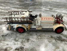 1/43 Ashton Models  AH15 1923 Ahrens Fox Type M54 Piston Pumper NY Complete