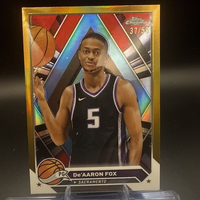 De'Aaron Fox 37/50 Gold Refractor 2023-24 Topps Chrome Sacramento Kings /50