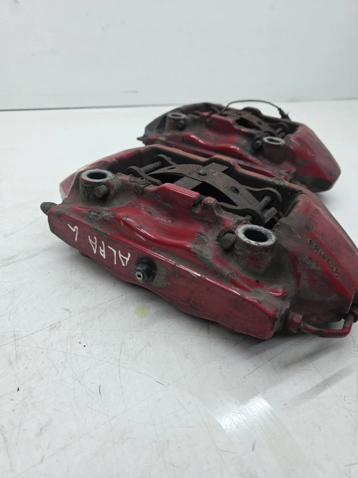 ALFA ROMEO 159  BREMBO FRONT BRAKE CALIPERS IN RED 4 Pot  - Image 3 of 4
