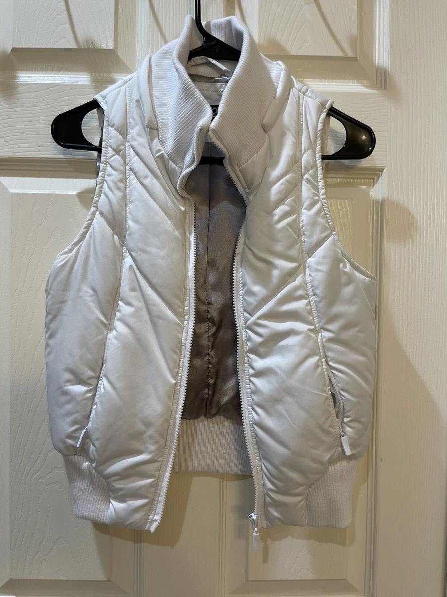 White sleeveless hotsell puffer jacket
