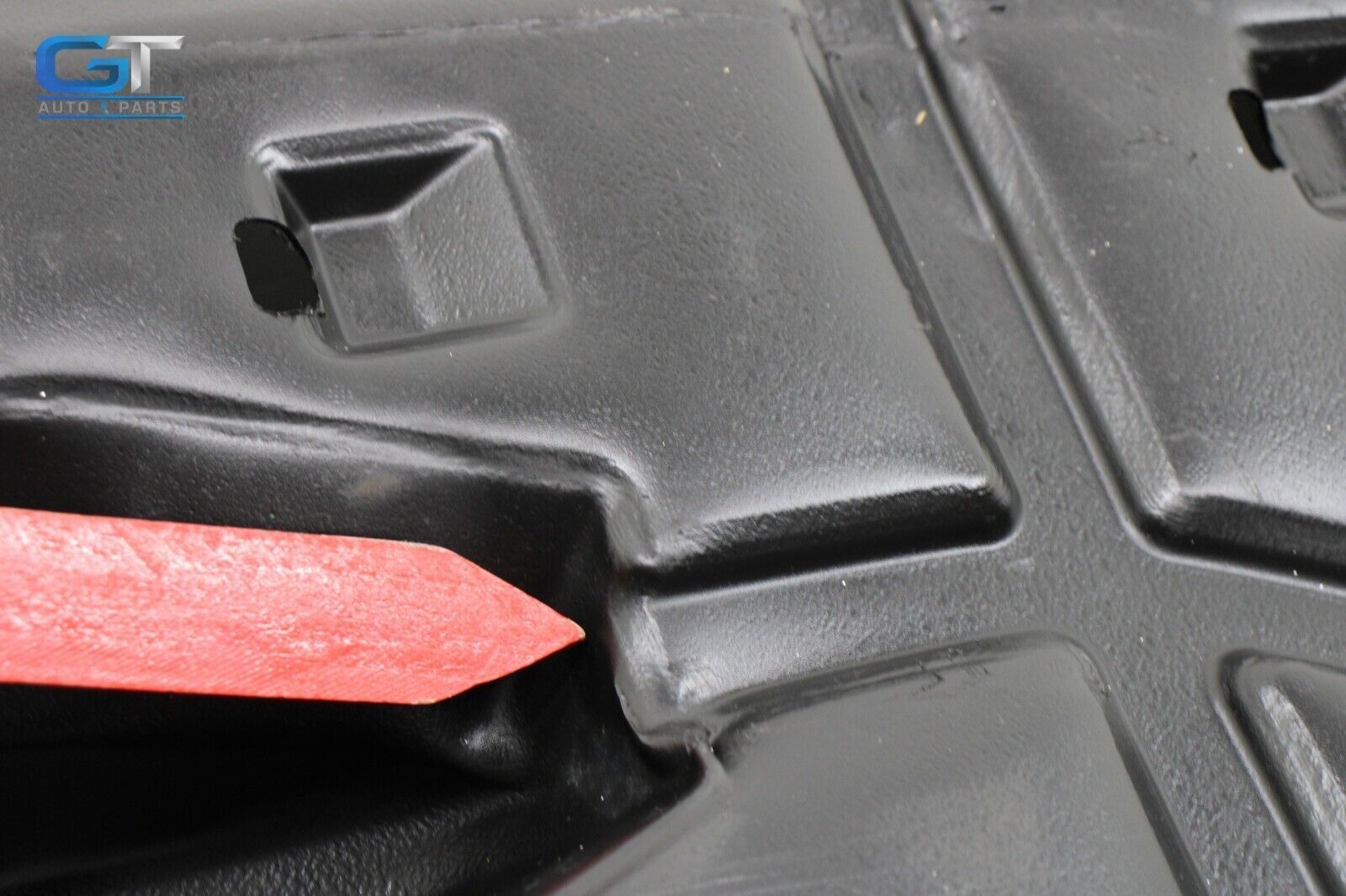 2017-2020 MASERATI LEVANTE LEFT SIDE UNDER BODY SPLASH GUARD SHIELD COVER OEM