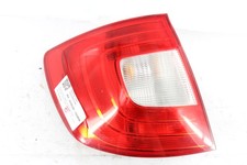 Skoda Superb Estate 2009-2013 Rear Tail Light (Passenger Side) 3T9 945 095