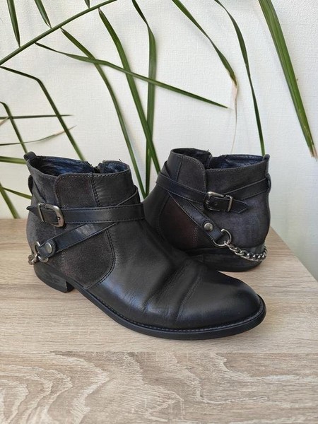 Women Steve Madden Boots Black Leather 37.5