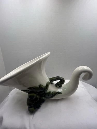 Vintage Hull Pottery Tokay Tuscany Ceramic White & Green Cornucopia Vase/Planter