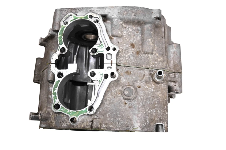 08 Carcasa cárter central Honda Rebel 250 CMX250 Foto 2 de 4