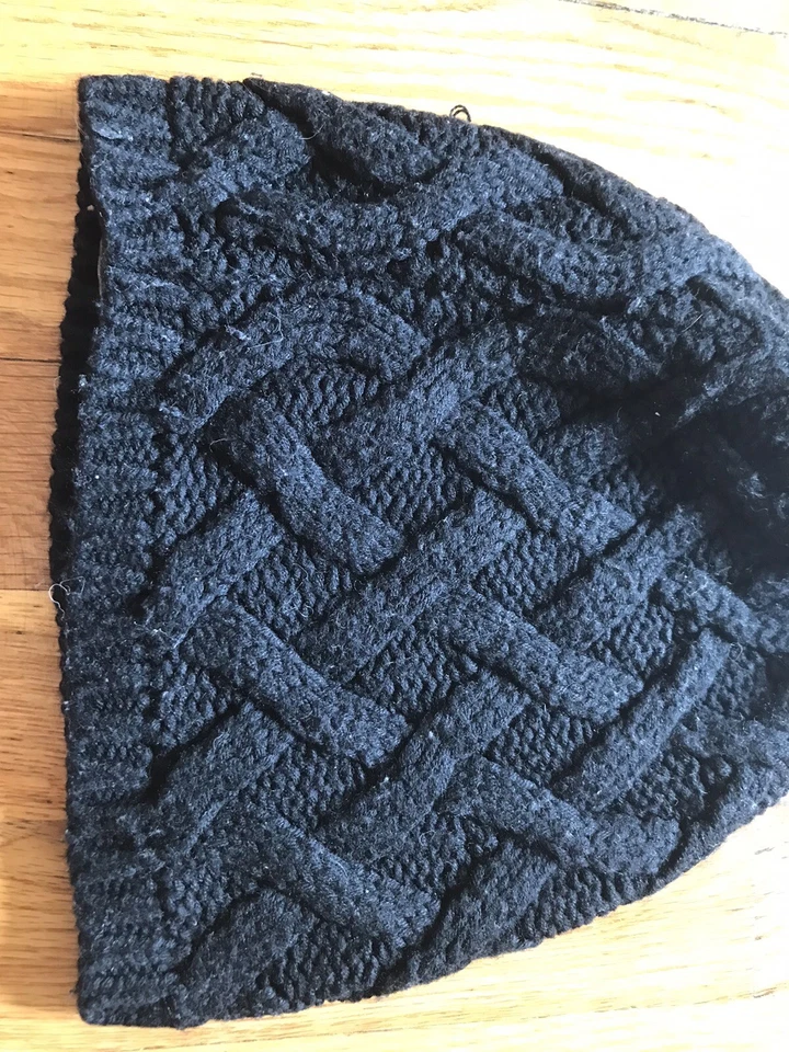 Gorro de invierno de mezcla de lana y cachemira negro de Banana Republic Unisex Talla única Foto 3 de 4