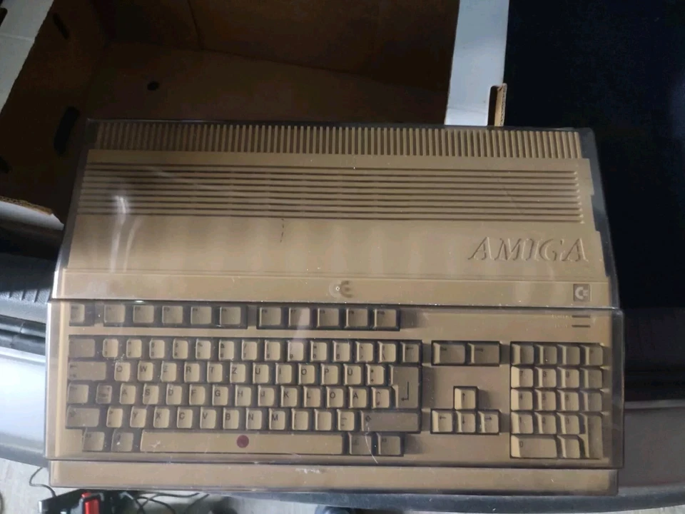 Commodore Amiga 500 Computer Klassiker Ohne Zubehör Mit Schutzhülle ⚡ Versand