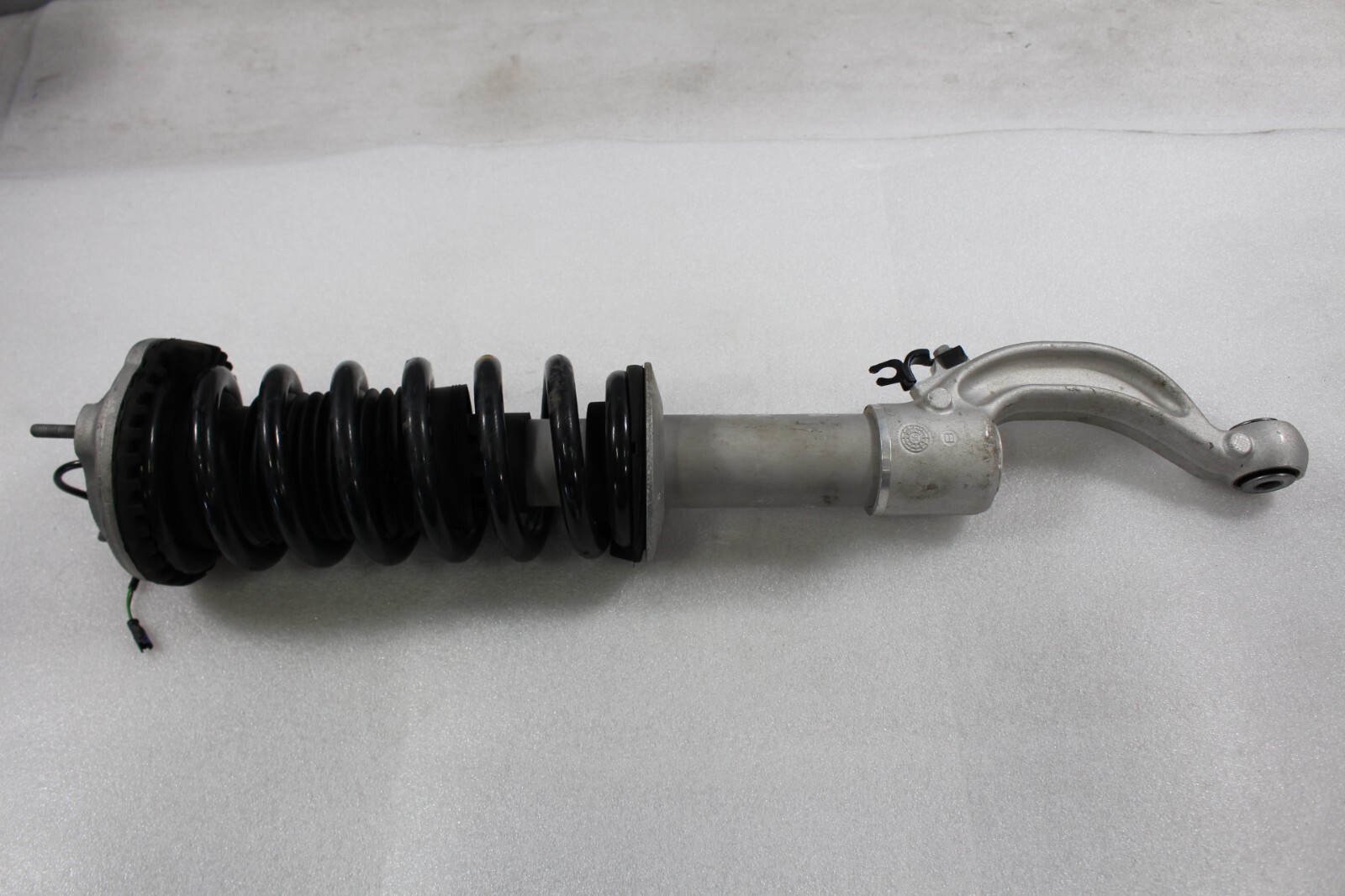 2016 Maserati Quattroporte, Ghibli, Front Shock Absorber, Used, P/N 670030332