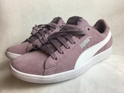 mauve tennis shoes