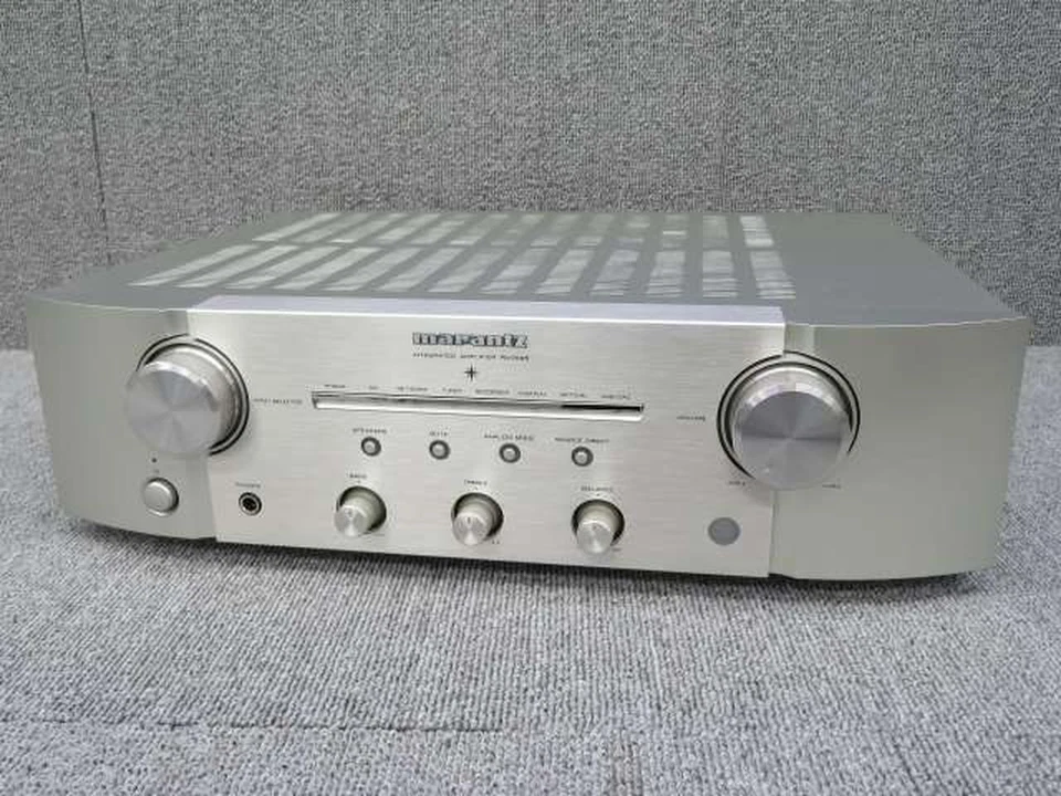 Marantz PM7005 Integrated Amplifier Good Condition Used w/Accessories - Image 2 of 4