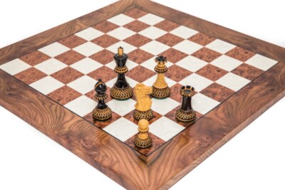 Staunton Art Chessmen & Exotic Chess Board from Italy Extra Queens 3-7/8  Kings