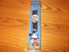 WALT DISNEY WORLD MICKEY MOUSE 1971 WATCH GENUINE LEATHER LIMITED RELEASE NIB