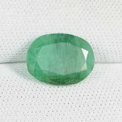 2.57 ct RARE FINE QUALITY ZAMBIAN MINED 100% NATURAL EMERALD - OVAL See Vdo Acz