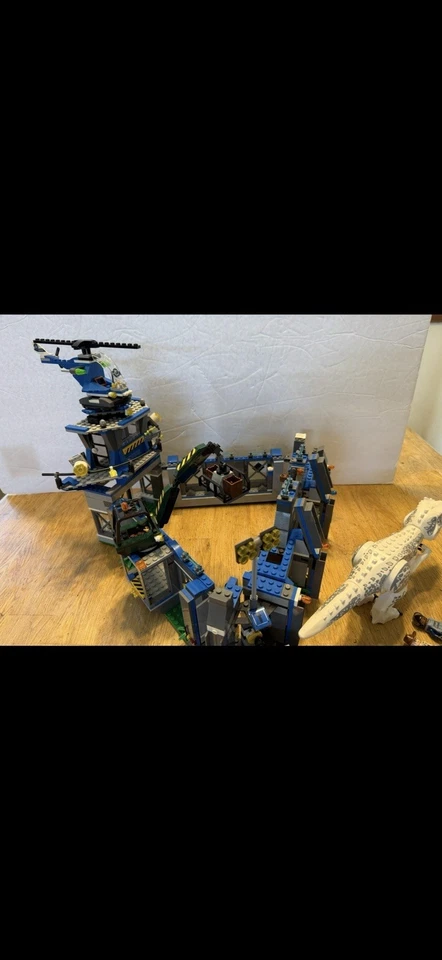LEGO Jurassic World: Indominus Rex Breakout (75919)/Retired - 100% COMPLETE - Image 2 of 4