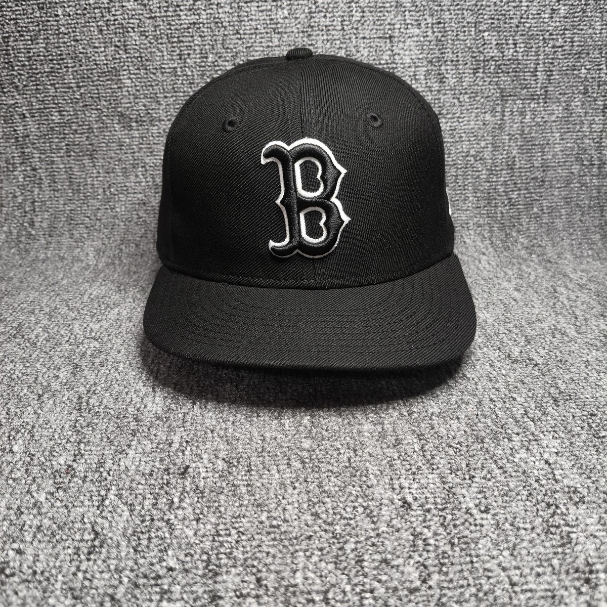 New Era Boston Red Sox Black Snapback Flat Brim Cap Hat MLB