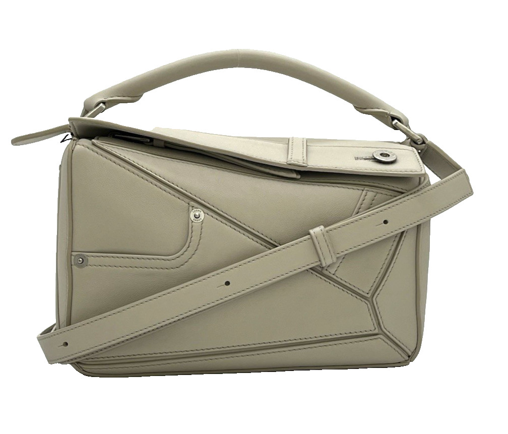 Loewe Panta small puzzle bag in shiny white leather image 2