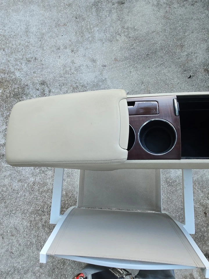 Toyota Venza 2009 consola central con portavasos OEM usado estado Foto 3 de 4