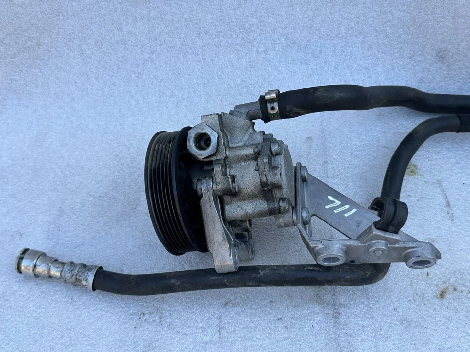 BMW 328i E92 2009 bomba de dirección asistida tracción trasera con dirección activa 32416783286 Foto 3 de 4