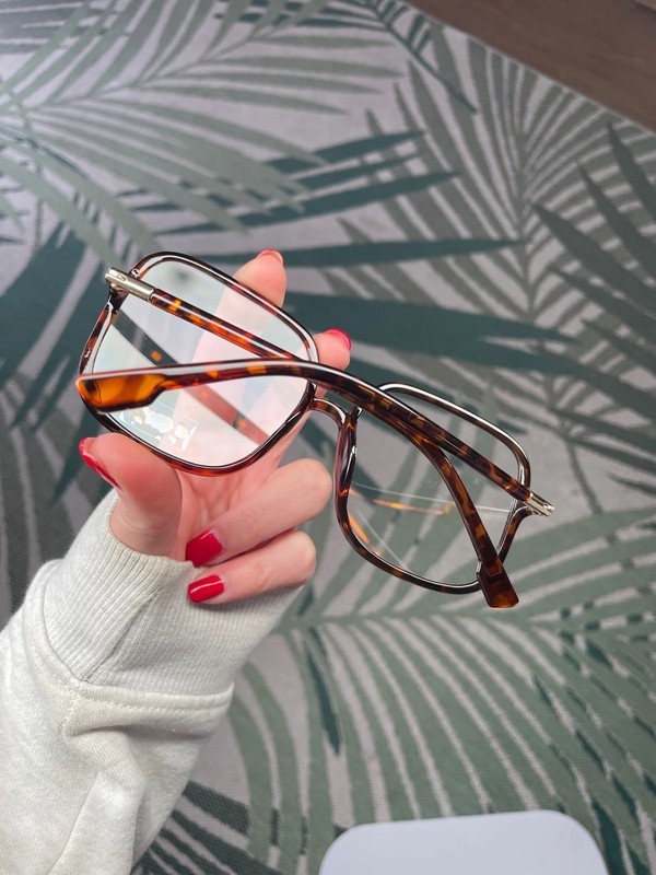 Buy Square Sunglasses online in India