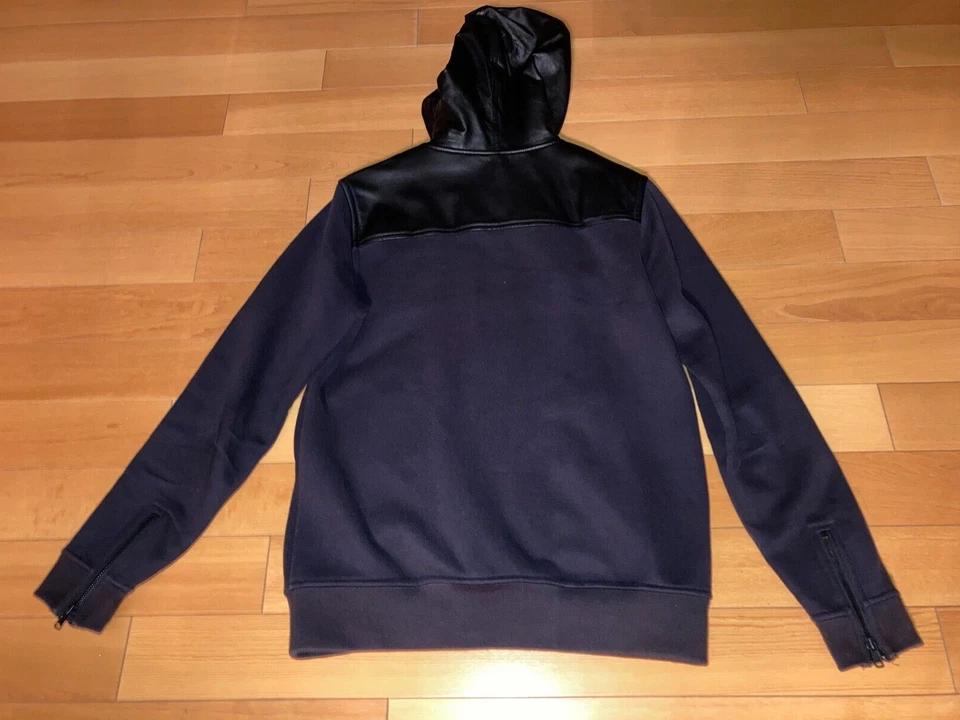 CHAQUETA BOMBER MARC BY MARC JACOBS FORRADA DE CUERO CON CAPUCHA CREMALLERA NEGRA PARA HOMBRE S Foto 4 de 4