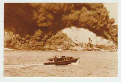 Pearl Harbor Attack on Pearl Harbor Battleships Oahu Postcard P8