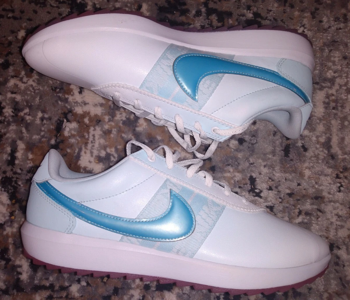 G hotsell nike's cortez