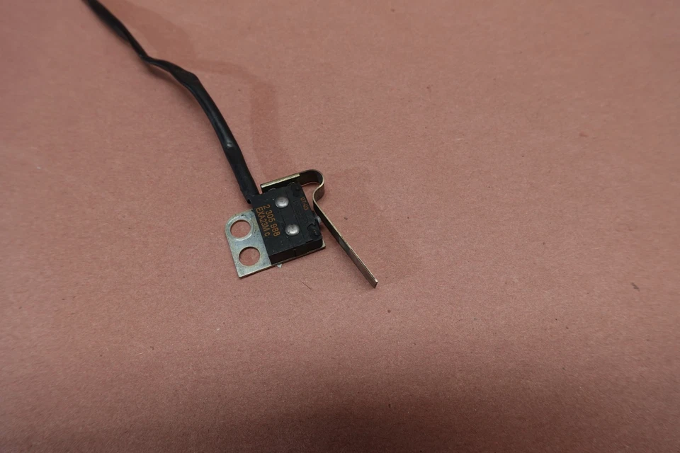 Interruptor de luz de freno trasero BMW R1100S 1999-2005 2305988 Foto 4 de 4