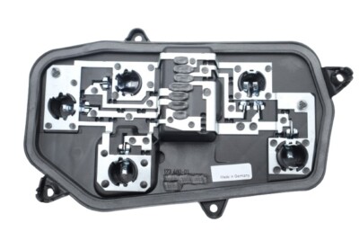 Original VW Transporter Multivan Caravelle Lampenträger Fassung hinten links 7E5