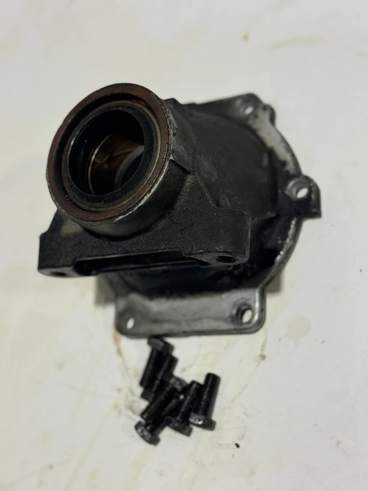 1990 GMC / CHEVY TH400 TURBO 400 AUTO RWD REAR TAIL HOUSING EXTENSION C PICKUP - Image 3 of 4