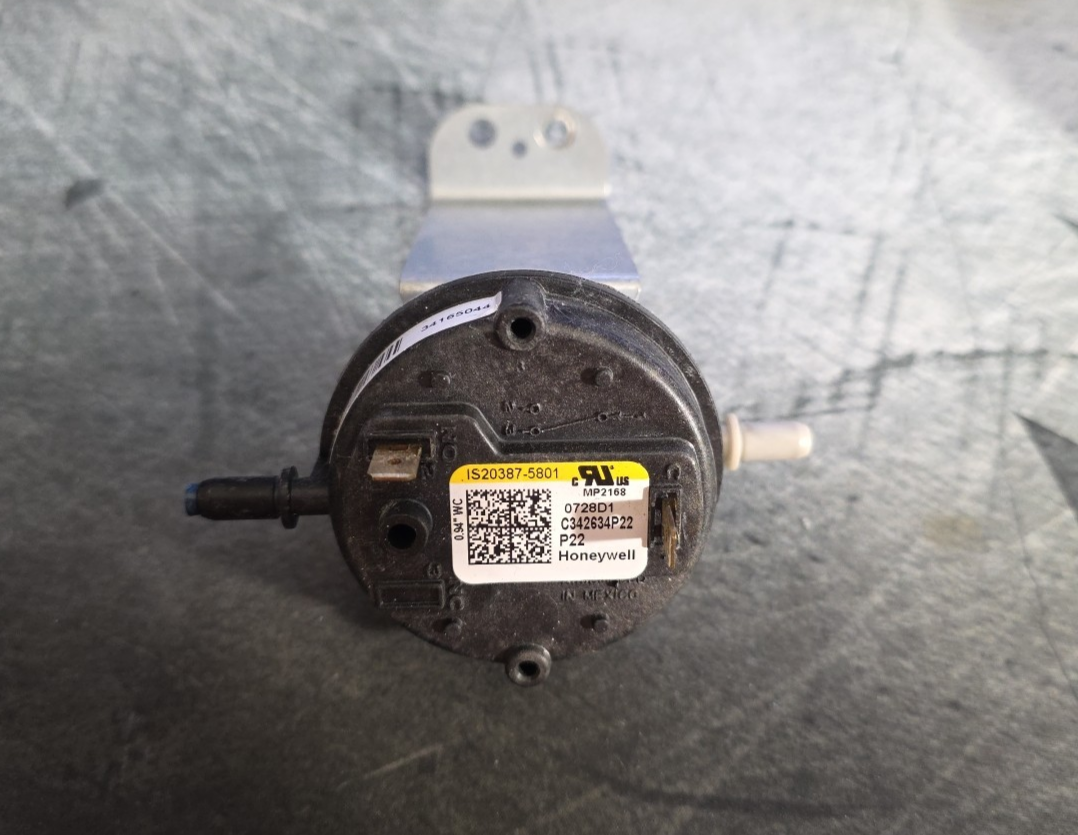 Pressostato EATON VICKERS SG307-F-150 – Nuovo Con Spedizione Gratuita