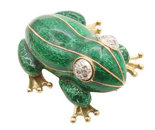 18K GOLD  Vintage Genuine Diamonds & Enamel Frog Motif Brooch Pin   GB014