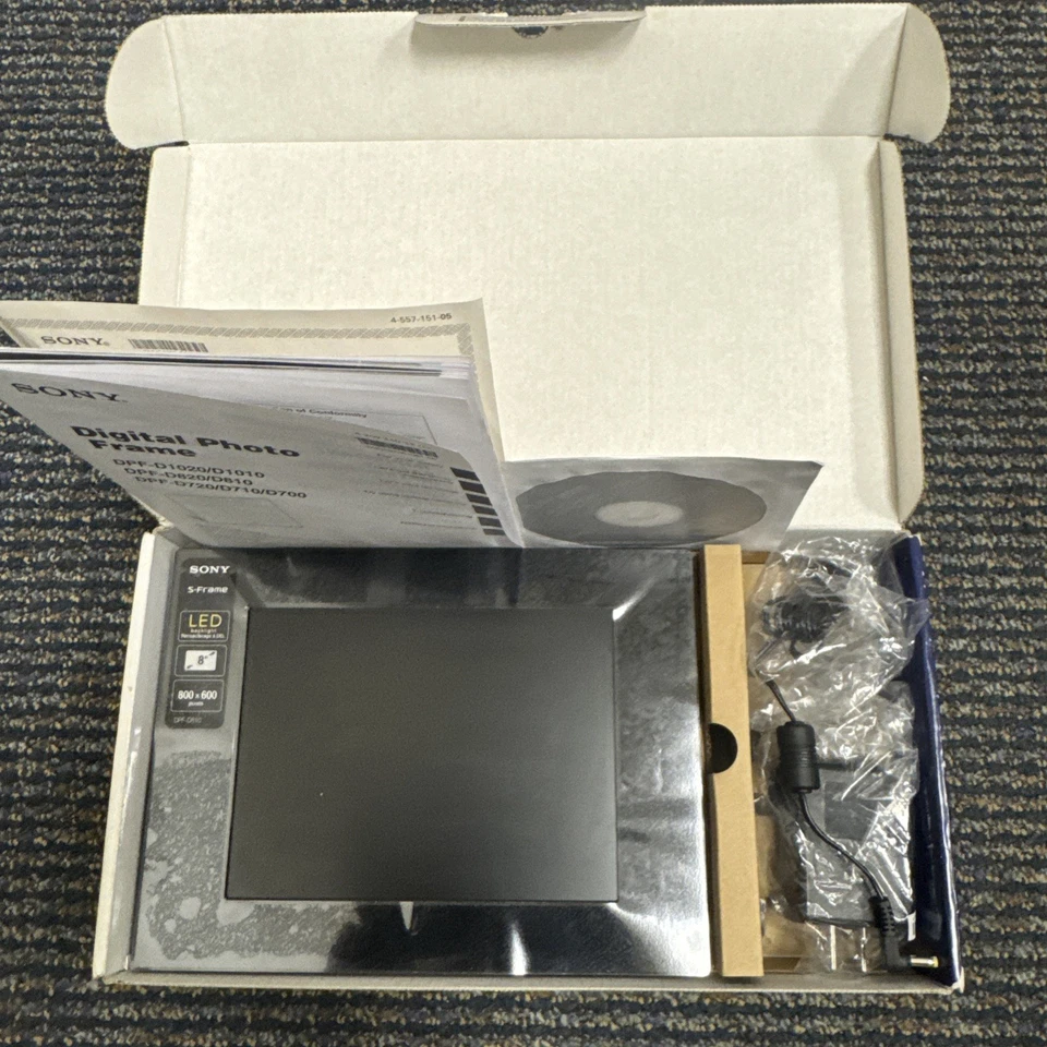 NEW IN BOX Sony S-Frame DPF-D810 LED Backlight 800 X 600 Pixels 8" Photo Display - Image 3 of 4