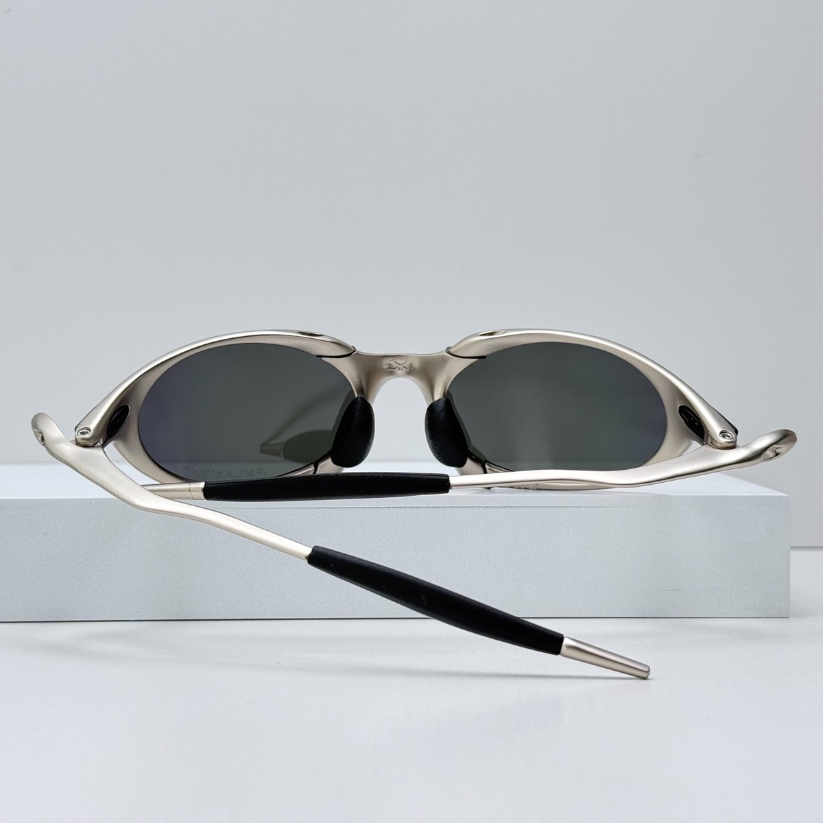 OAKLEY Romeo サングラス Oakley Romeo X-Metal Sunglasses Silver Frame Purple Green Gradient