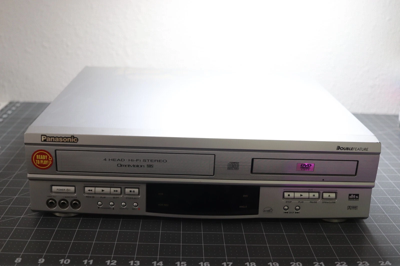 Panasonic PV-D4732S Double Feature VHS VCR DVD Combo Video Recorder NO REMOTE