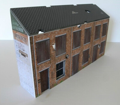 Greenhills Slotcar Gebäude Verlassene Reihenhäuser Bausatz Maßstab 1:43 - Brandneu