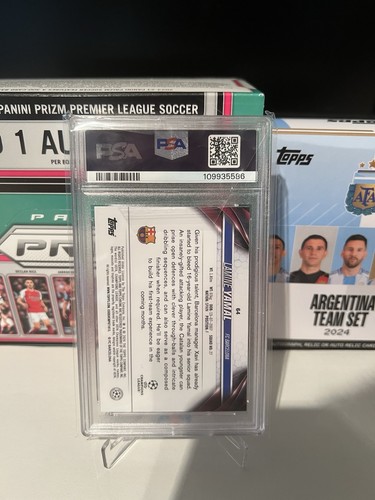 2023-24 TOPPS CHROME UEFA CLUB COMPETITIONS PRISM REFRACTOR LAMINE YAMAL PSA 10 - Bild 2 von 2