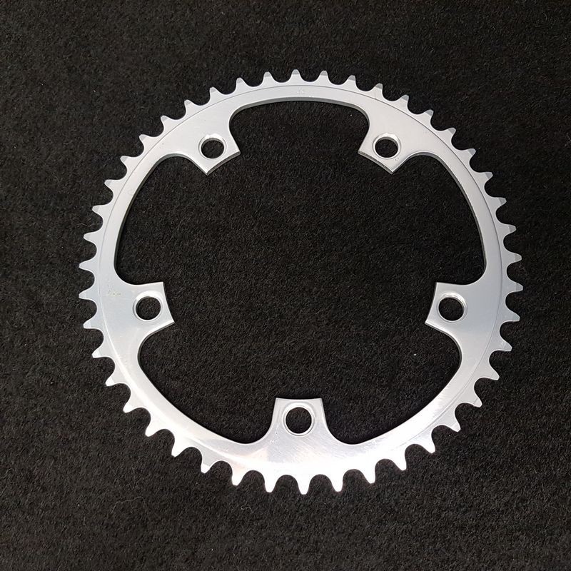 Plateau MAVIC 631 N.O.S 44 dents et BCD 130mm pour vélo de course vintage