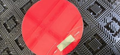 Round Red Digital Kitchen Scale EK9470WM Battery Powered Tare Auto Shut Off