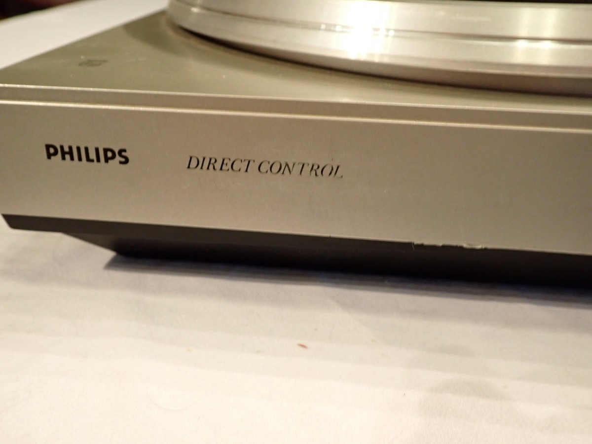 Philips F7213 Direct Drive Turntable w audio Technica cartridge