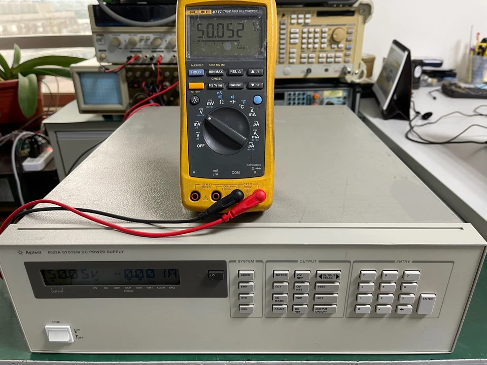 HP Agilent 6622A System DC Power Supply 2 outputs , 50V/4A _0537 - Image 2 of 4