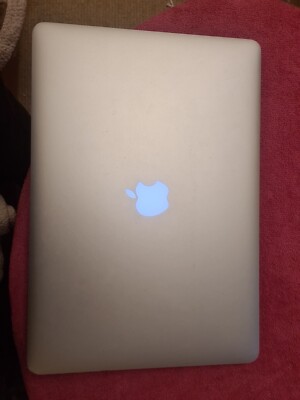 Apple MacBook Pro 15 Zoll (16GB RAM, Mitte 2014) 2,2 GHz Quad-Core Intel Core i7