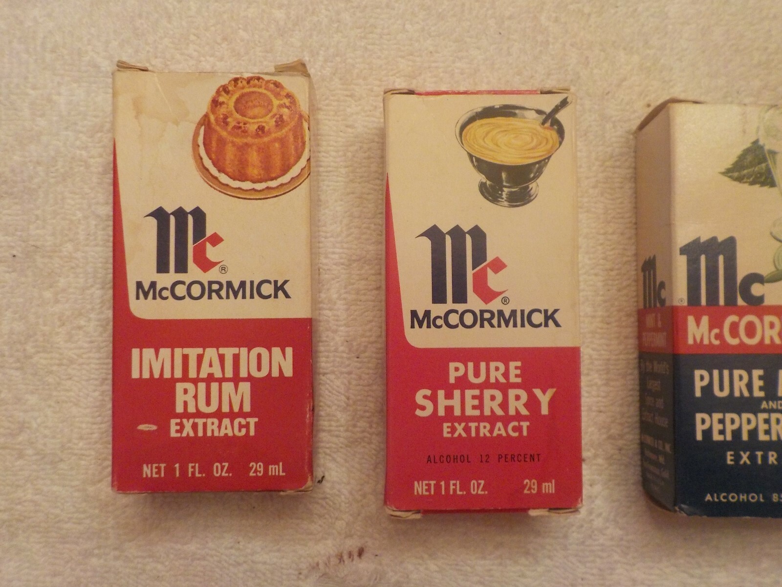 4 VINTAGE MCCORMICK BOTTLES IN BOXES eBay