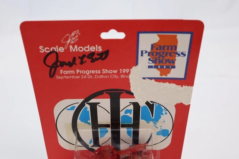 VTG SIGNED JOSEPH L. ERTL Farmall F-12 1991 Farm Progress Show Models Scale 1/64 - Image 3 of 4